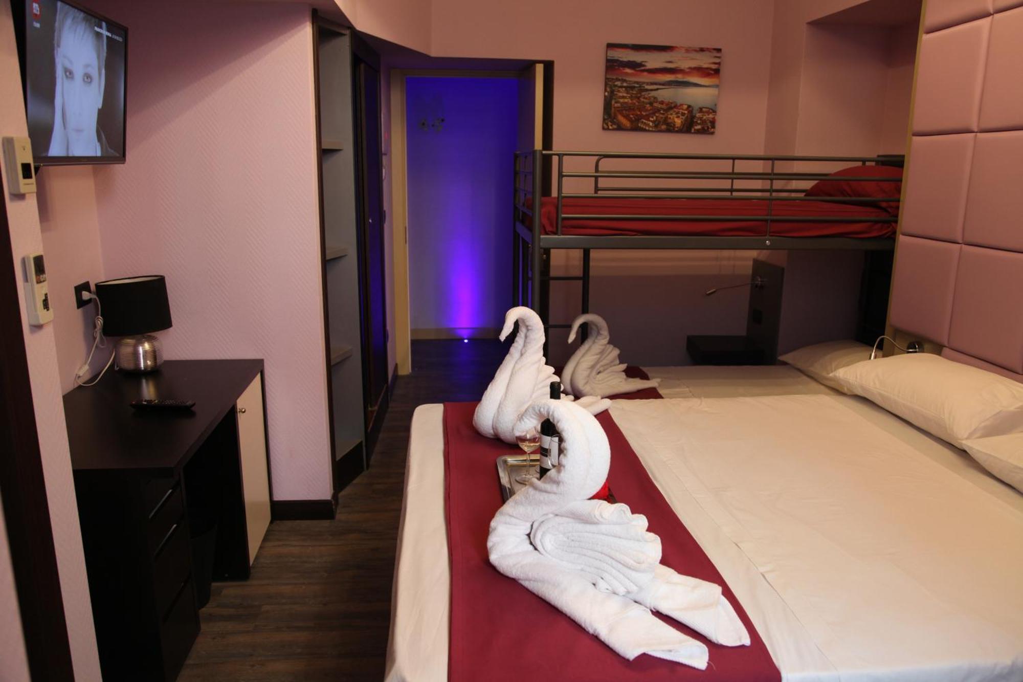 Dolce Vita Rooms Naples Exterior photo